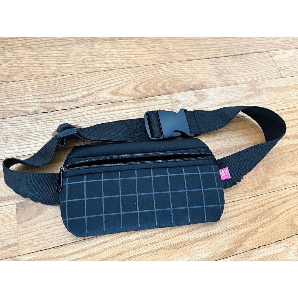 Outdoor Mini Belt Bag Fanny Pack Navy Blue Size 7"